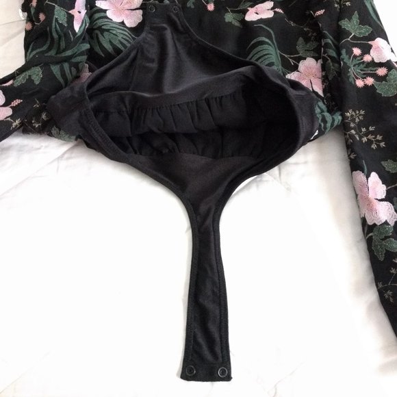 LOVERS & FRIENDS Laya Bodysuit XS‎ Black Pink Green Embroidered Long Sleeve - Picture 7 of 13